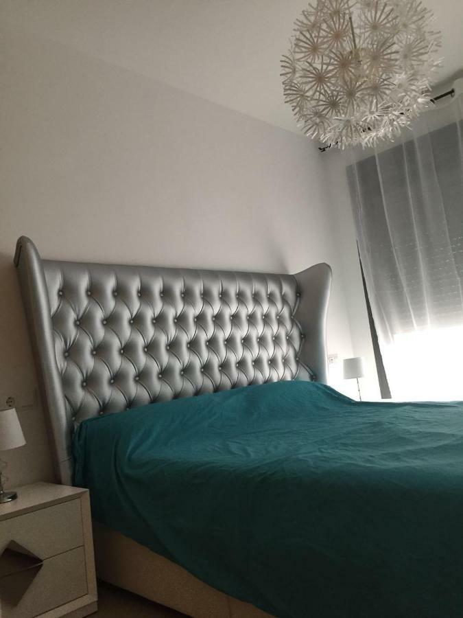 Apartamento Lujo, Primera Linea Playa, Garaje, Wifi, Piscina Climatizada Roquetas de Mar Eksteriør billede